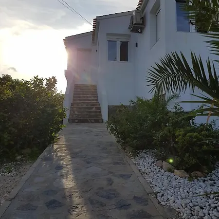 Sofia Dehesa de Campoamor (Orihuela Costa)